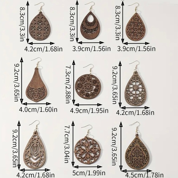 ⭐️ 5 for $25 Natural Wood Brown Painted Lightweight Earrings Gold Tone Hoops - Picture 5 of 7